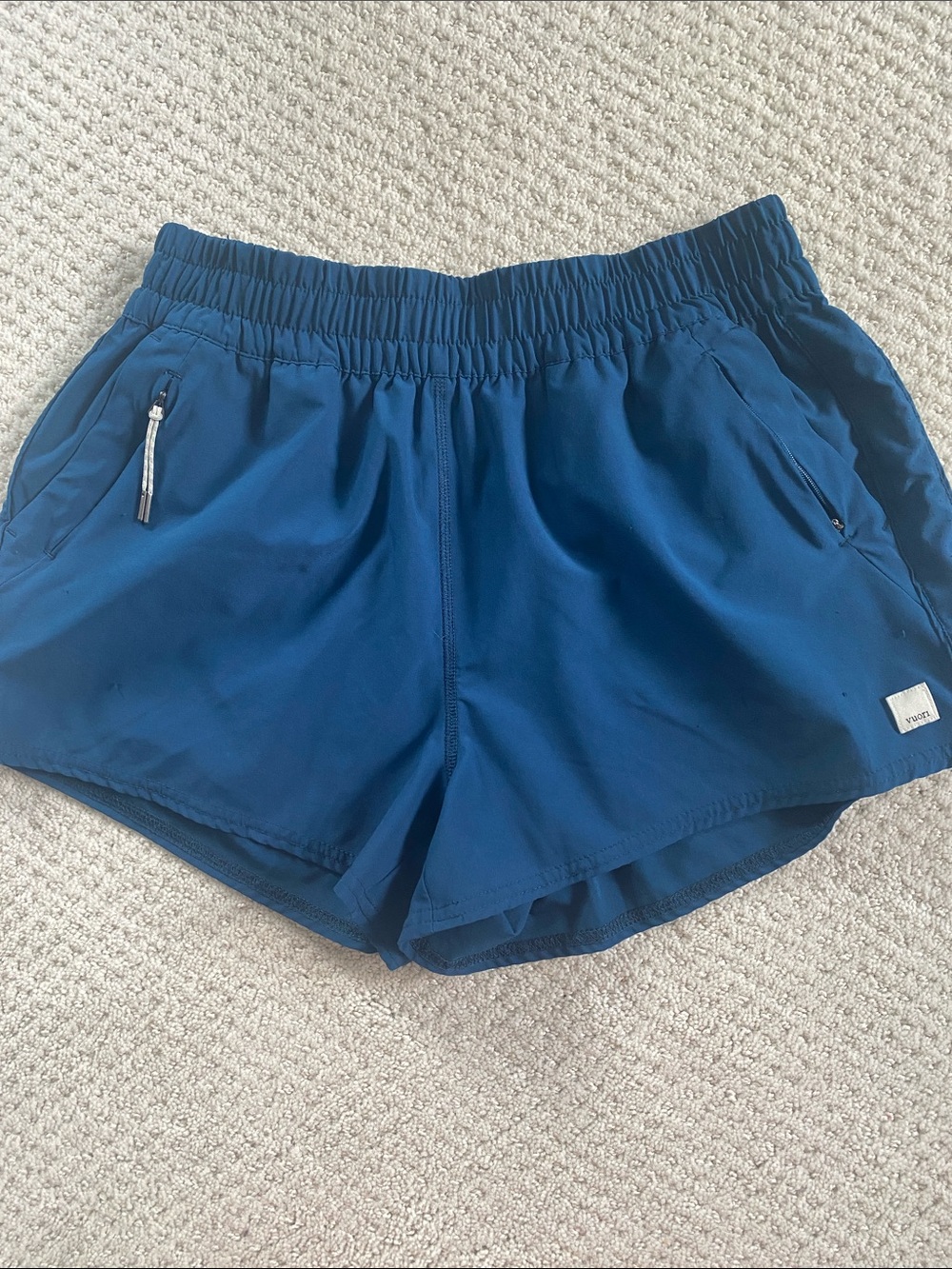 Women's Vuori Dash Blue Athletic Shorts, size M
